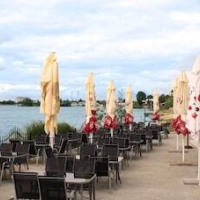 Apartmanovy wellness garni hotel relax – Affordable hotel in Senec