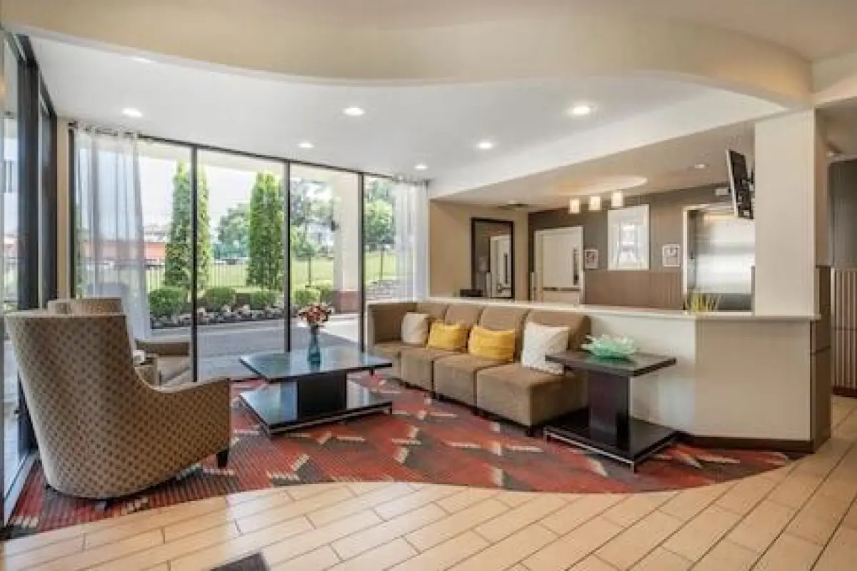 Best Western Plus College Park Hotel – Affordable hotel in College Park