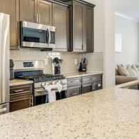 Fenced Yard: Spacious Southern Maryland Townhome! – Affordable hotel in La Plata