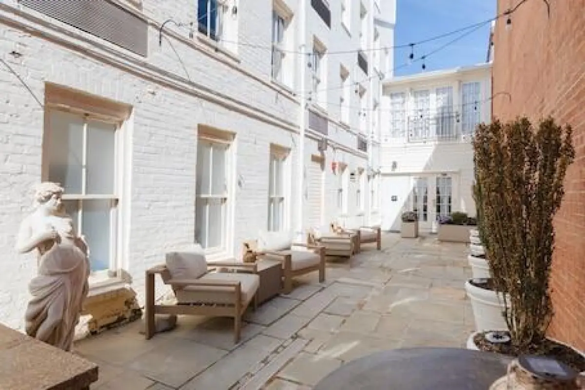 The King Street House by Kasa – Affordable hotel in Alexandria
