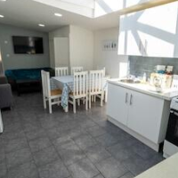 39 North Road Studios Near QE and UOB – Affordable hotel in Birmingham