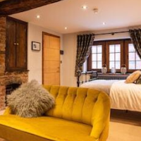 Old Infirmary – Affordable hotel in Worcester