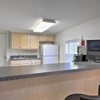 Quaint DT Greenport Apt - 2 Mi to Shelter Island! – Affordable hotel in Greenport