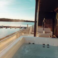 Panorama Hotell Rorbusuiter – Affordable hotel in Oygarden