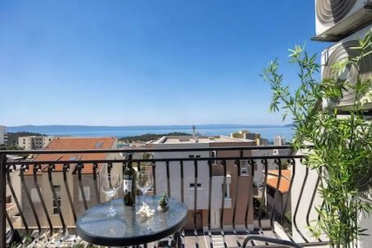 Apartments Julijana – Affordable hotel in Makarska