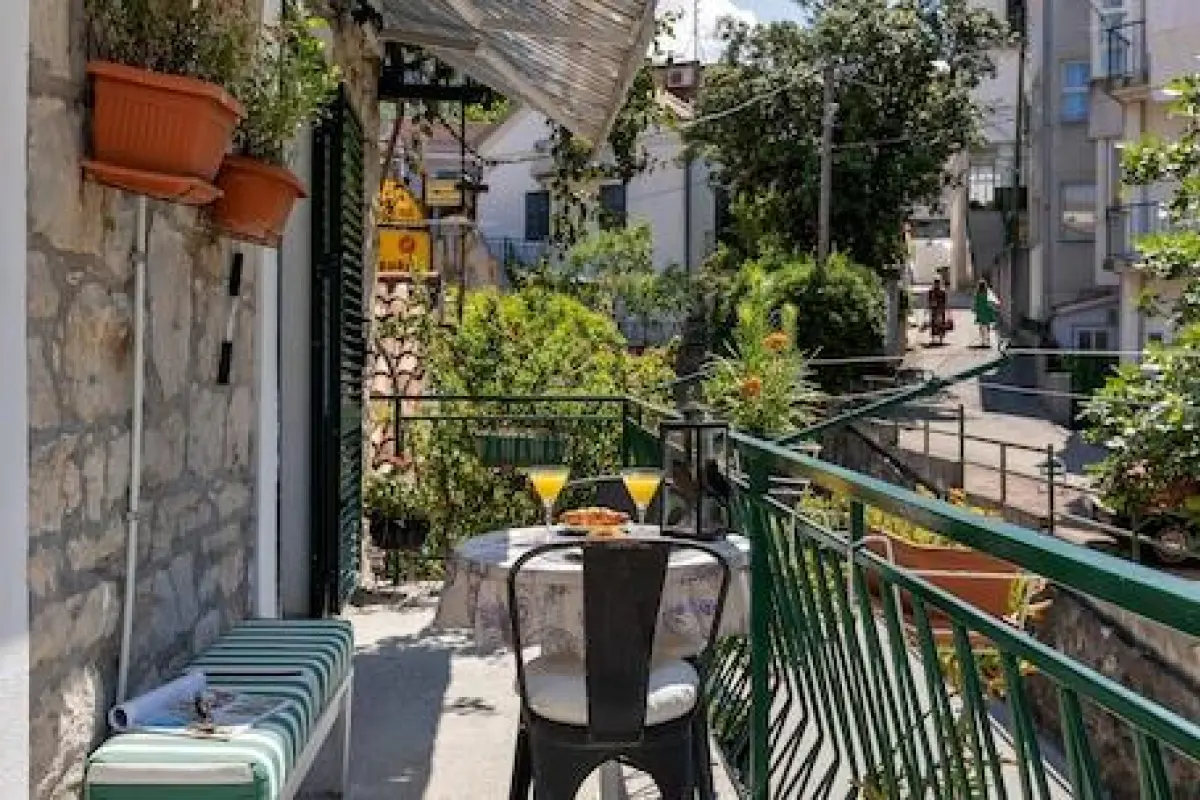 Apartments Kata – Affordable hotel in Makarska