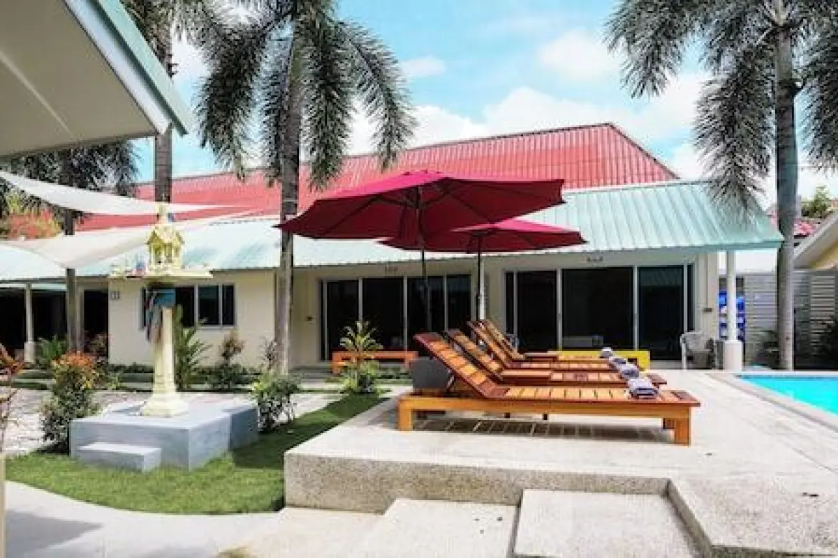 Maiiam Bungalows – Affordable hotel in Karon