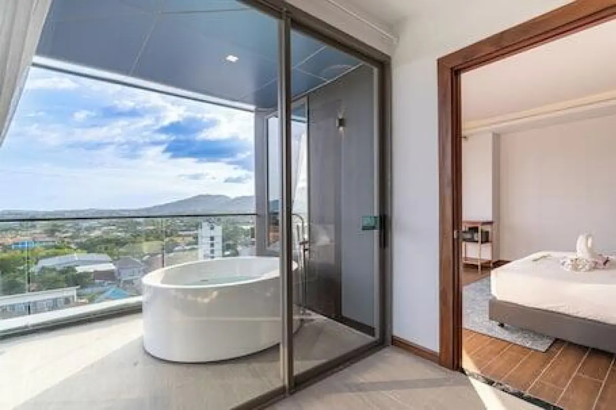 The Blue Mavi Hotel – Affordable hotel in Chalong