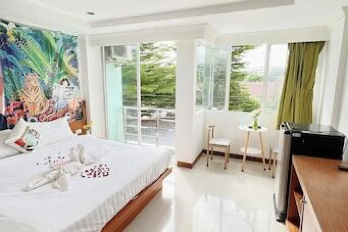 Lanting House Phuket – Affordable hotel in Patong