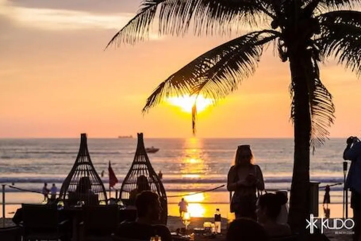 Kudo Hotel & Beach Club (Adults Only) – Affordable hotel in Patong