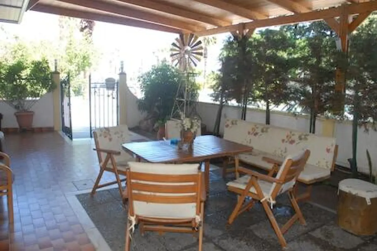 Takis Hotel – Affordable hotel in Rhodes