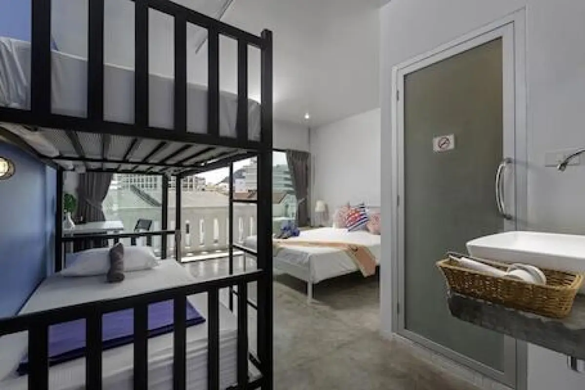 Hip Hostel – Affordable hotel in Patong