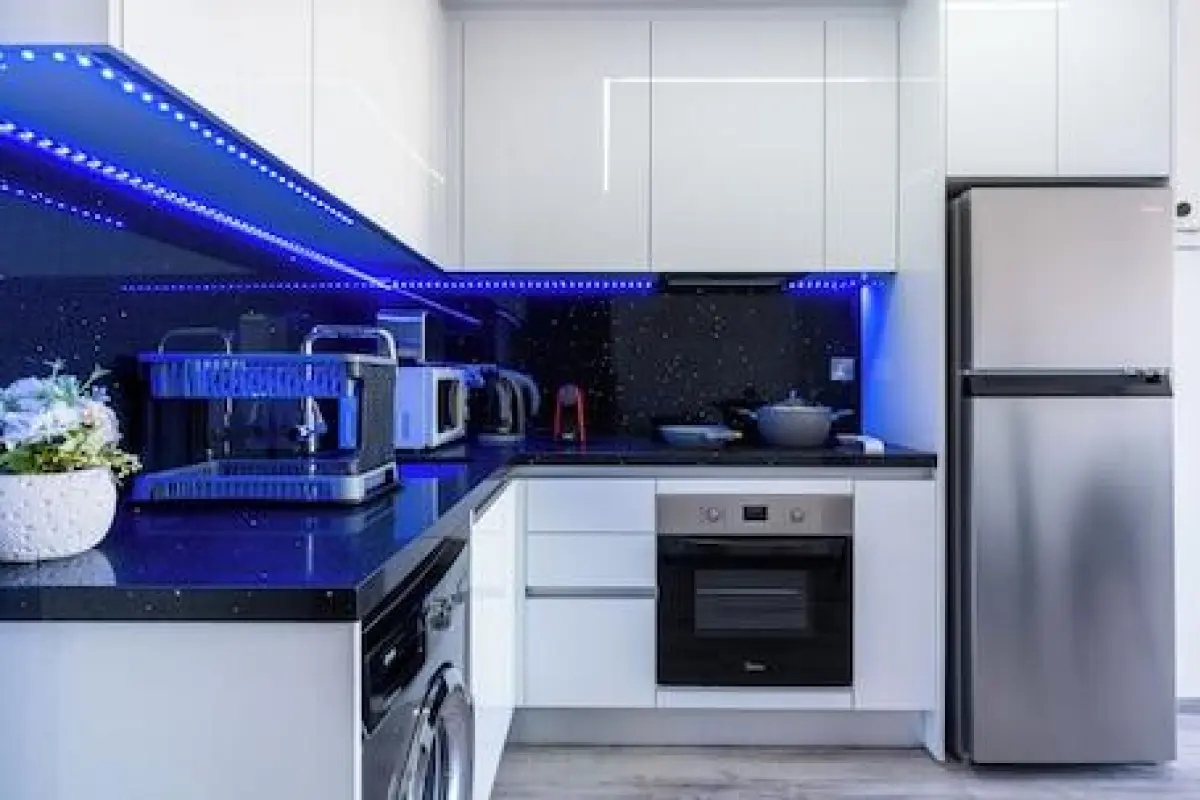 Olympus Stylish 2-BR Apt in Larnaca – Affordable hotel in Larnaca