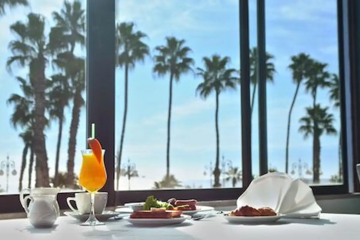 Sun Hall Hotel – Affordable hotel in Larnaca