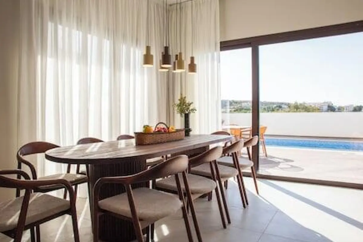 LIV & CO SUITES & VILLAS – Affordable hotel in Oroklini