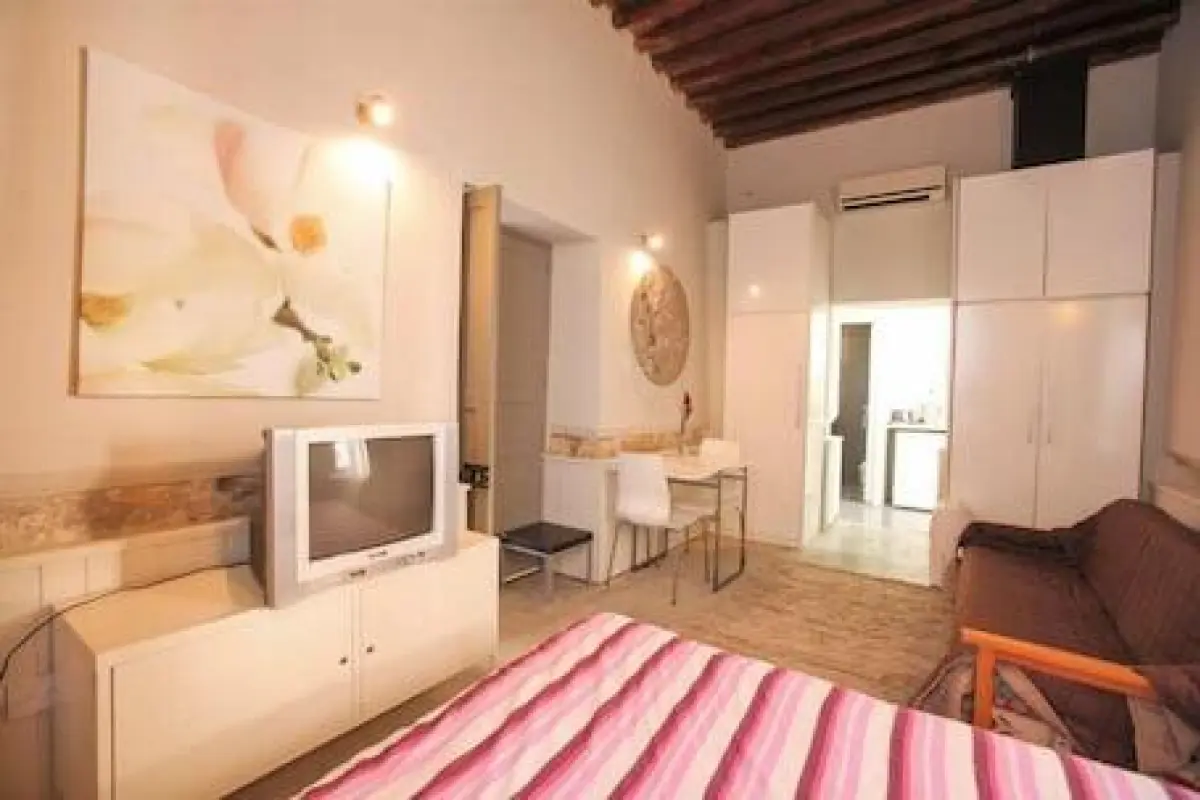St. Lazaros Studios – Affordable hotel in Larnaca