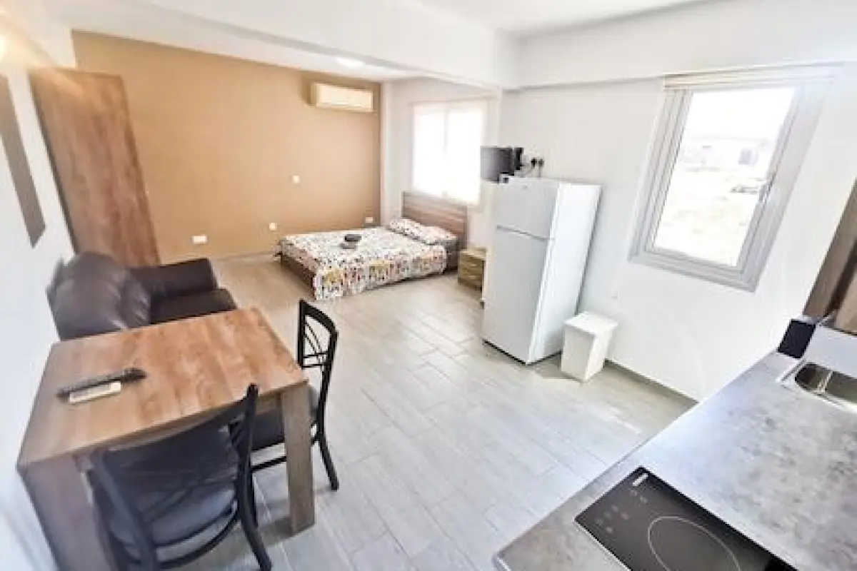 Hidden Gem City Studio – Affordable hotel in Larnaca
