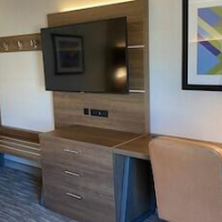 Holiday Inn Express & Suites Chatsworth by IHG – Affordable hotel in Chatsworth