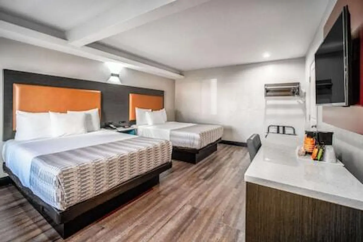 Rodeway Inn South Gate - Los Angeles South – Affordable hotel in South Gate