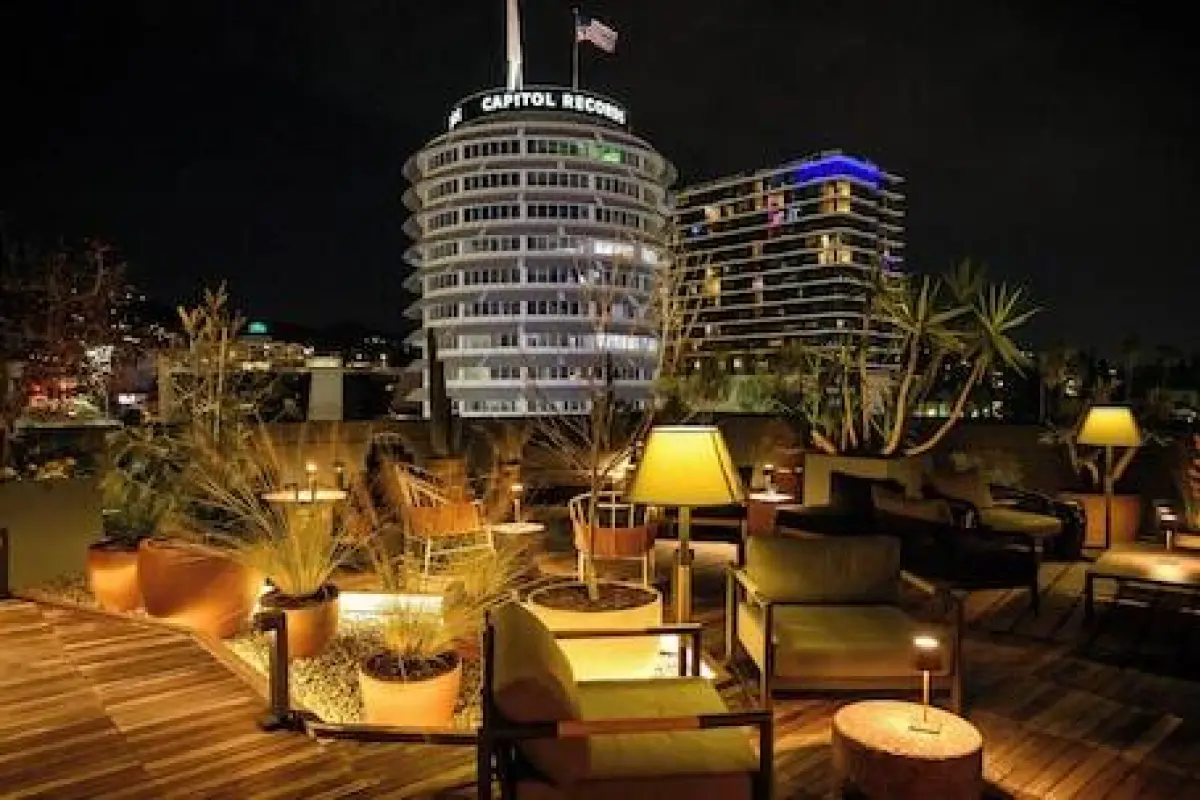 The Aster – Affordable hotel in Los Angeles
