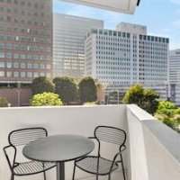 Royal Palace Westwood – Affordable hotel in Los Angeles