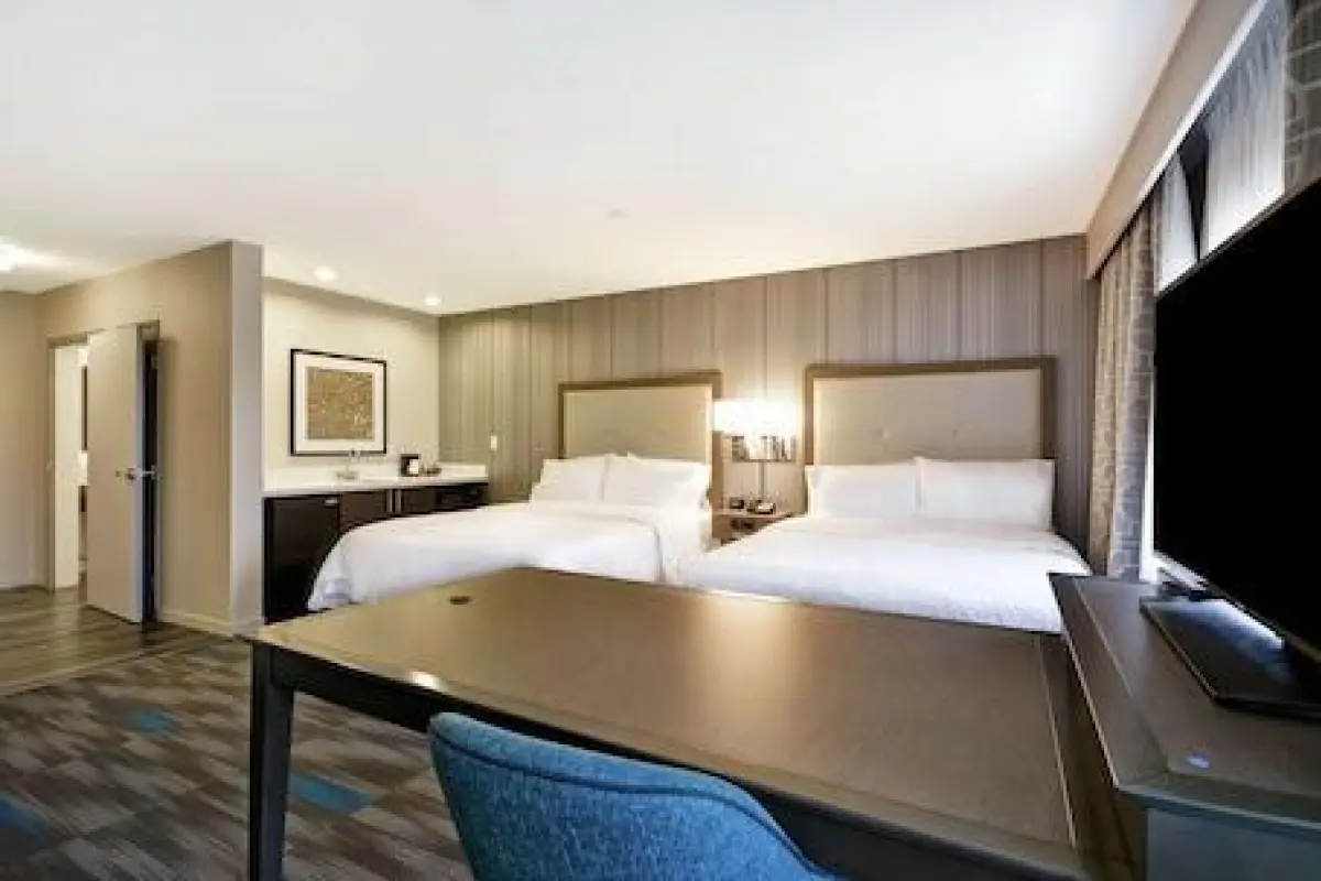 Hampton Inn & Suites Los Angeles Burbank Airport – Affordable hotel in Burbank