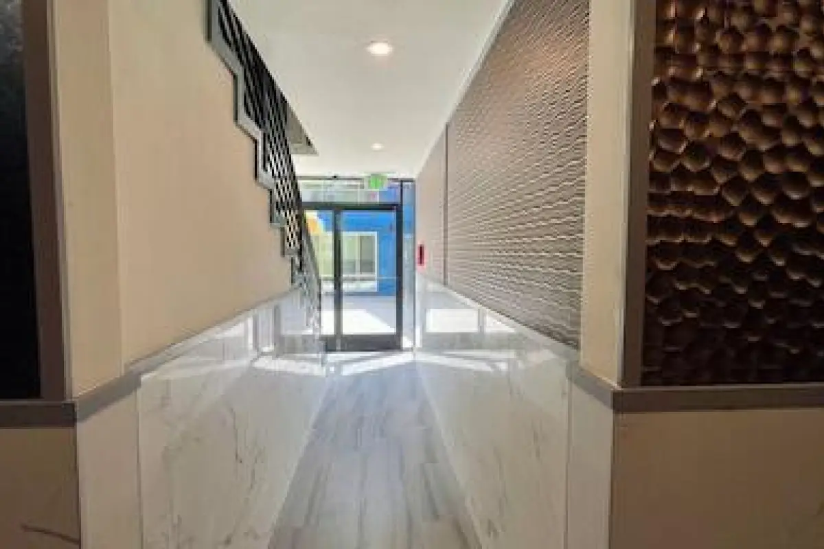 Quintessence ApartHotel – Affordable hotel in Los Angeles