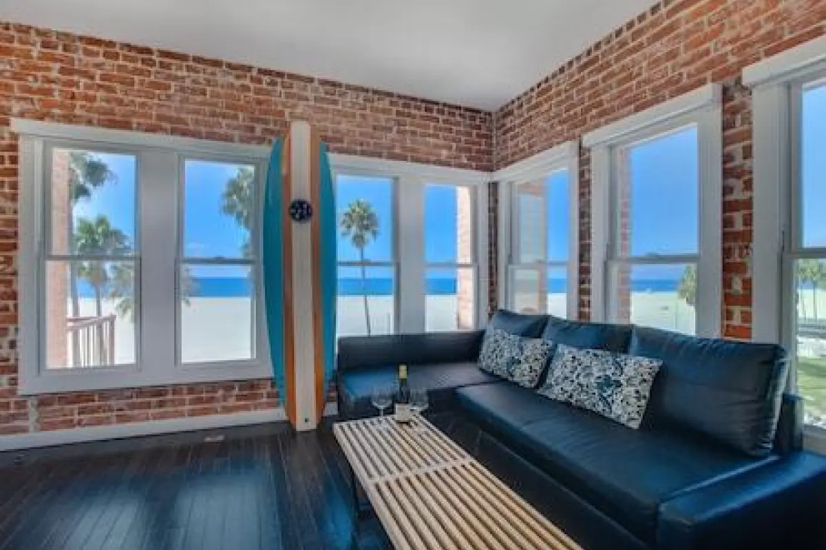 Venice Breeze Suites – Affordable hotel in Venice