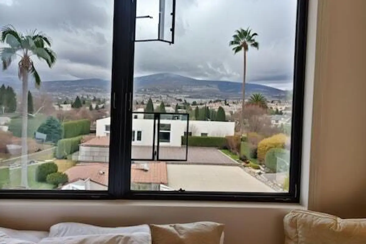 Melrose Rooftop Boutique Residences – Affordable hotel in Los Angeles