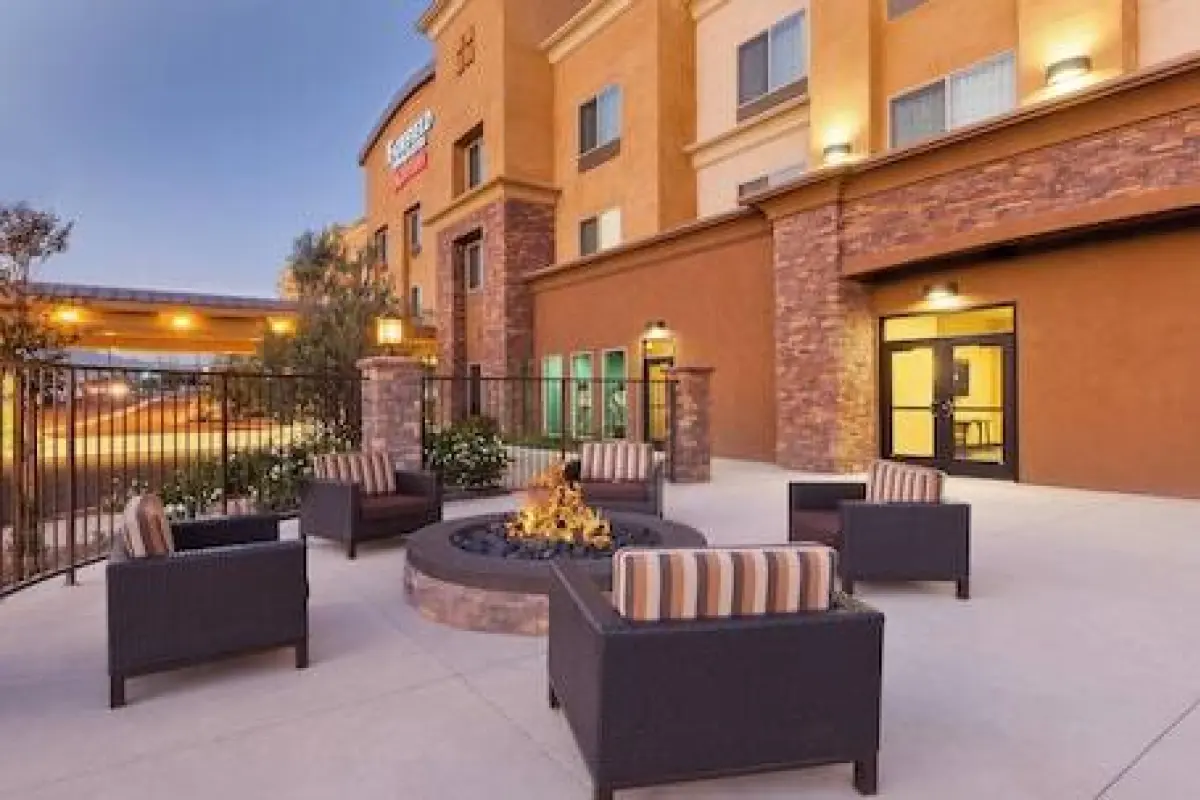 Fairfield Inn & Suites Riverside Corona/Norco – Affordable hotel in Norco