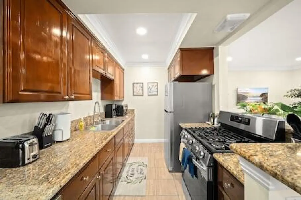Vibrant&Refreshing 12 min to Downtown LA – Affordable hotel in Alhambra