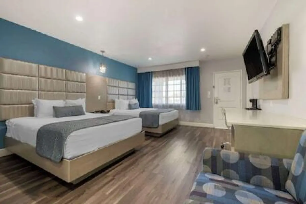 Best Western Orange Plaza – Affordable hotel in Orange