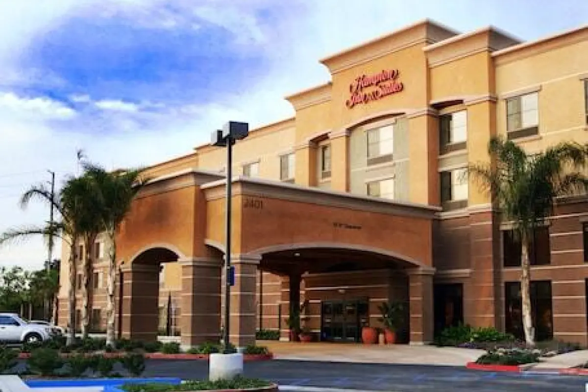 Hampton Inn & Suites Seal Beach – Affordable hotel in Seal Beach