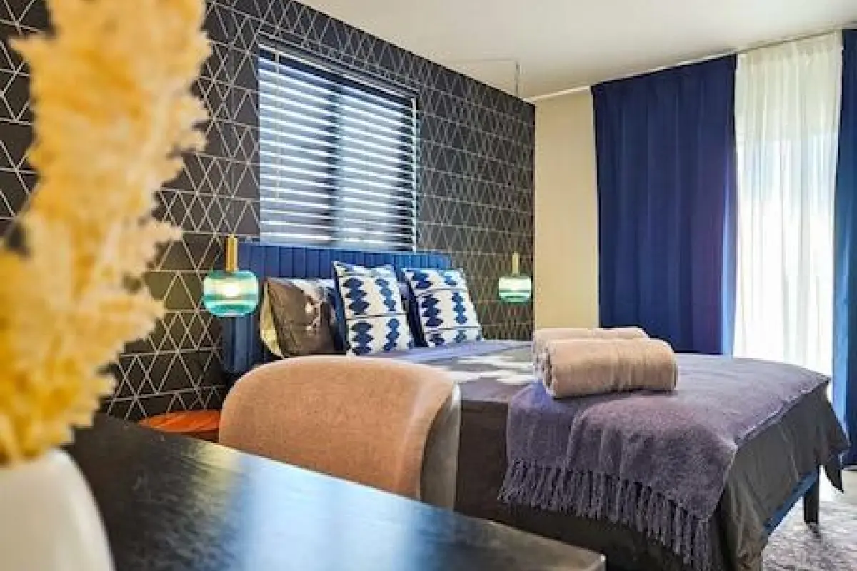 Forty First Place - Boutique Hostel – Affordable hotel in Los Angeles