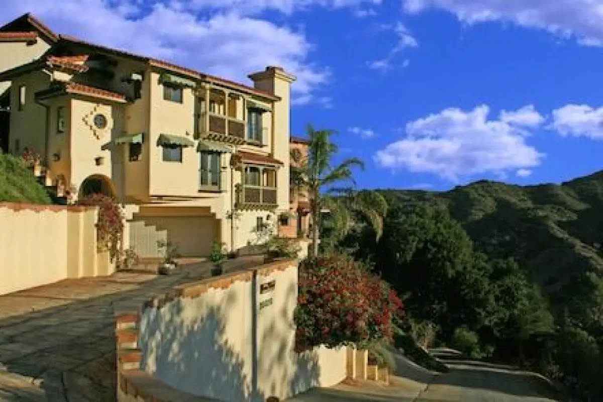 Topanga Canyon Inn B&B – Affordable Bed and Breakfast in Topanga
