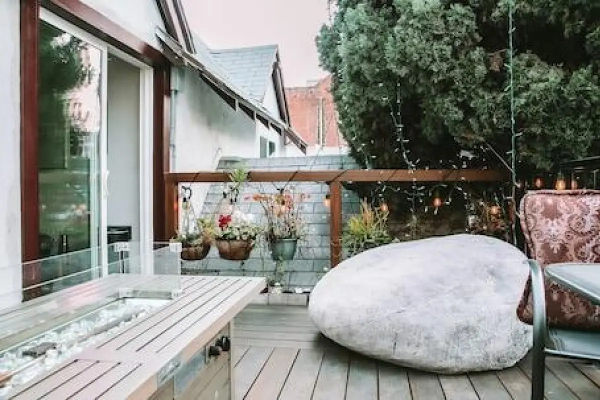 The Rumi Hostel – Affordable hotel in Los Angeles