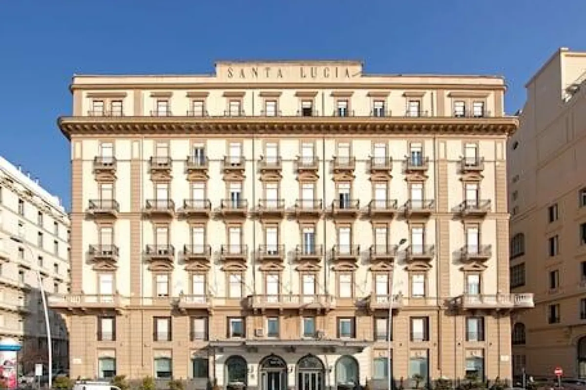 Grand Hotel Santa Lucia – Affordable hotel in Naples