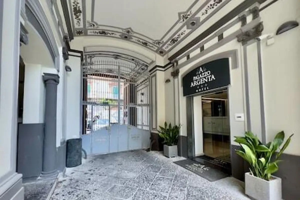 Hotel Palazzo Argenta – Affordable hotel in Naples