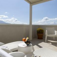 Palazzo Salgar – Affordable hotel in Naples