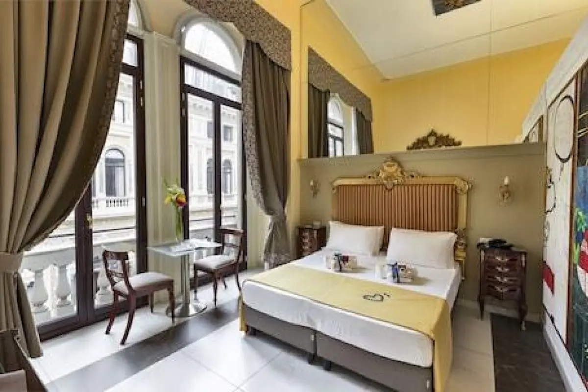 Hotel Art Resort Galleria Umberto – Affordable hotel in Naples