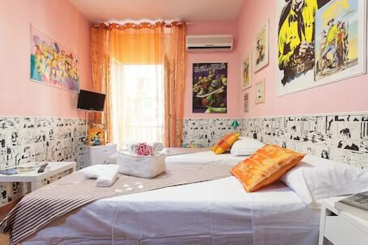 Hotel Cine Holiday – Affordable hotel in Naples