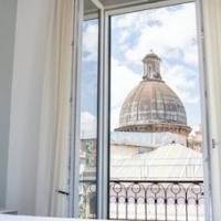 Maria's Bright Flats at the Cathedral  – Affordable hotel in Naples