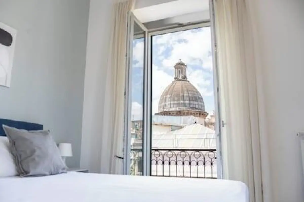 Maria's Bright Flats at the Cathedral  – Affordable hotel in Naples