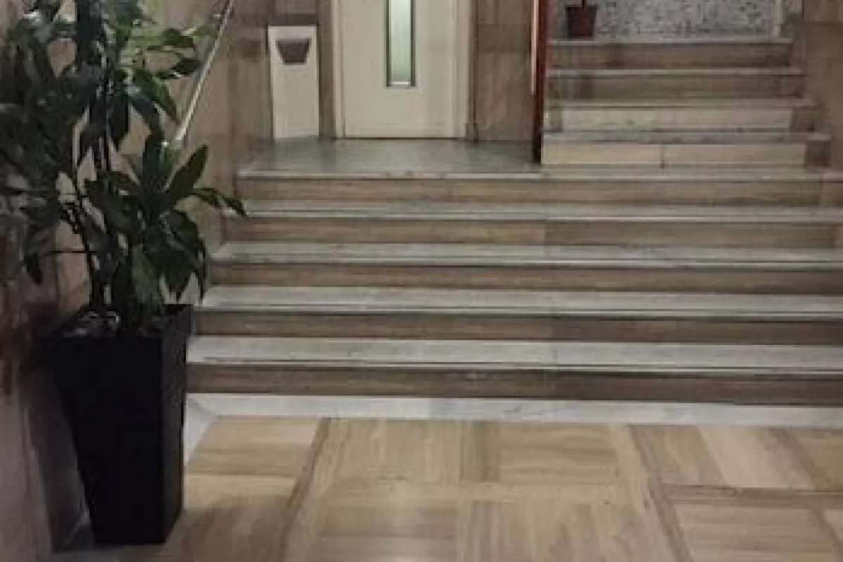 Flyresidence Garibaldi – Affordable hotel in Naples
