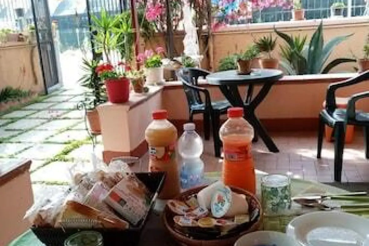 Domus Felix  – Affordable Bed and Breakfast in Ercolano