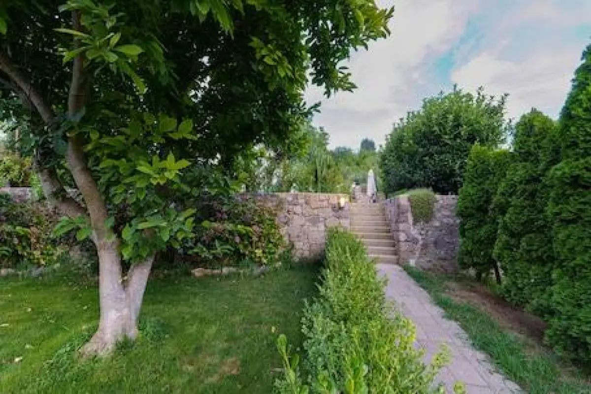 AGAVE B&B – Affordable Bed and Breakfast in Vico Equense