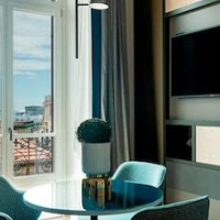 Amadomus Luxury suites – Affordable Bed and Breakfast in Naples