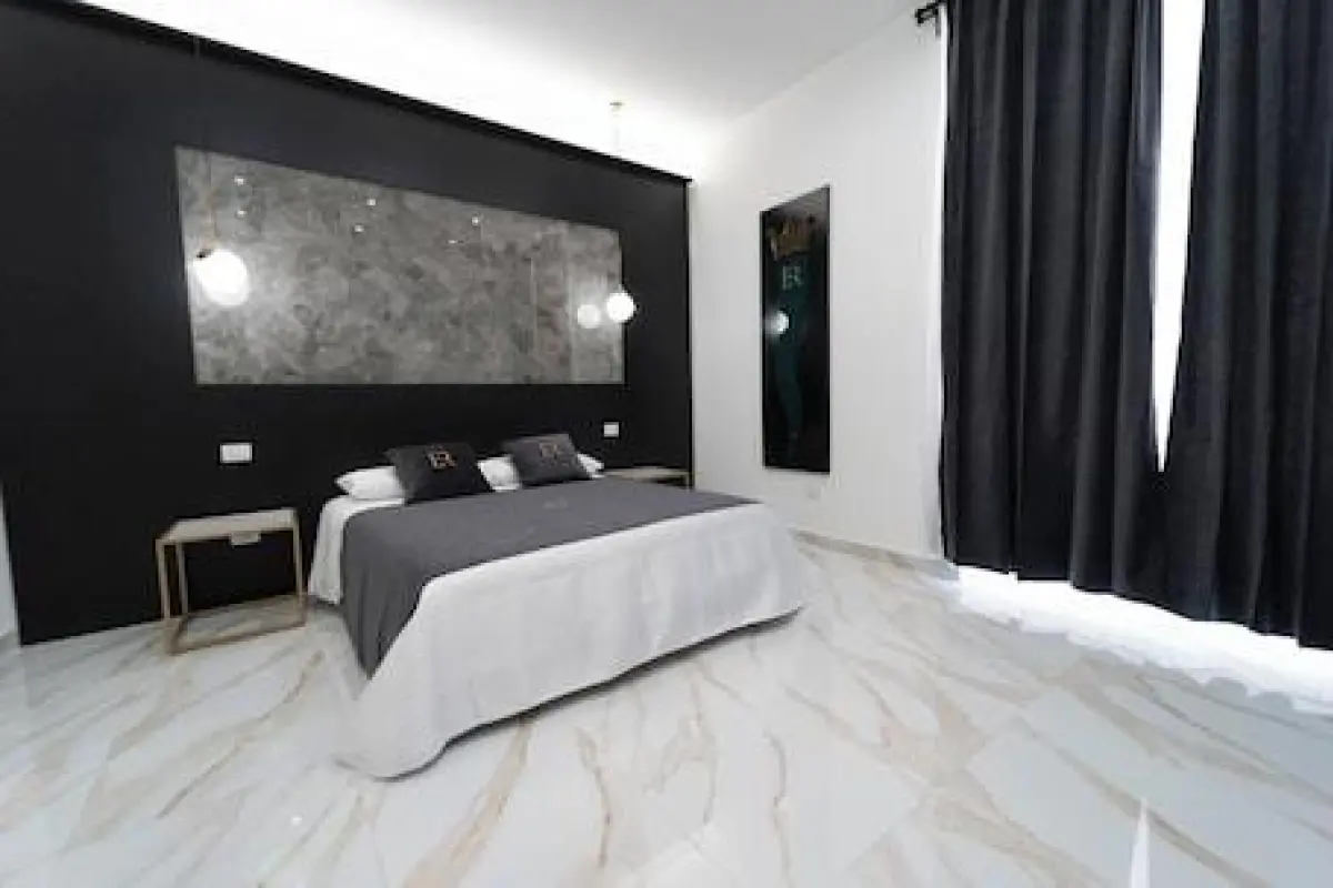 ELITE ROOMS NAPOLI – Affordable Bed and Breakfast in Naples