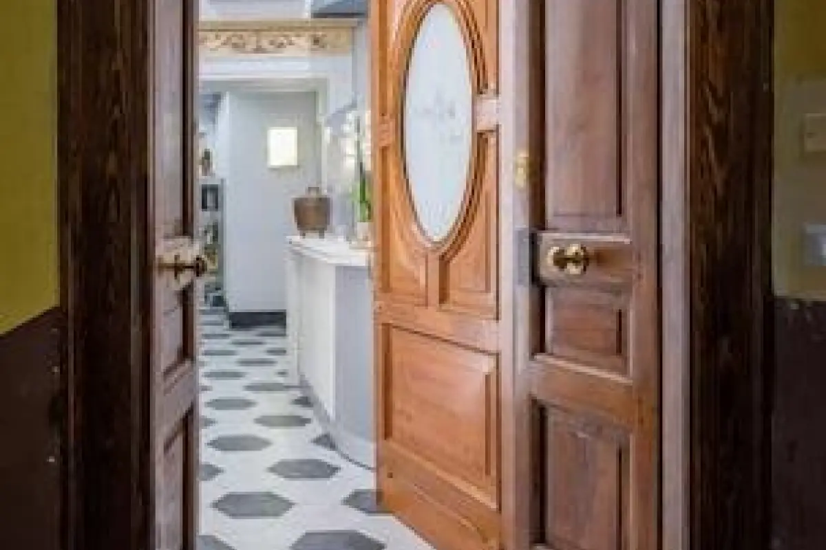 ForiArt Relais – Affordable Bed and Breakfast in Naples