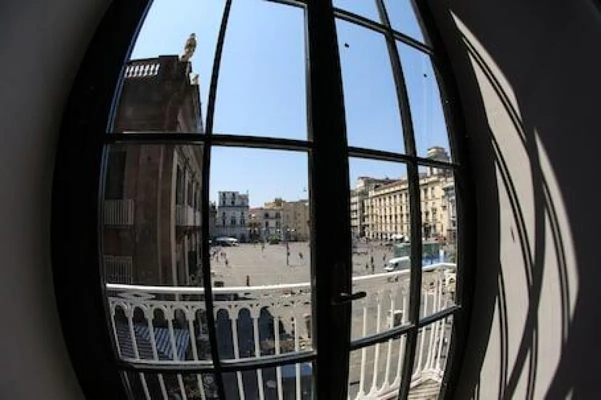 The Dante House – Affordable Bed and Breakfast in Naples